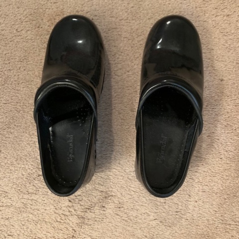 Black Clogs - Picture 3 of 5